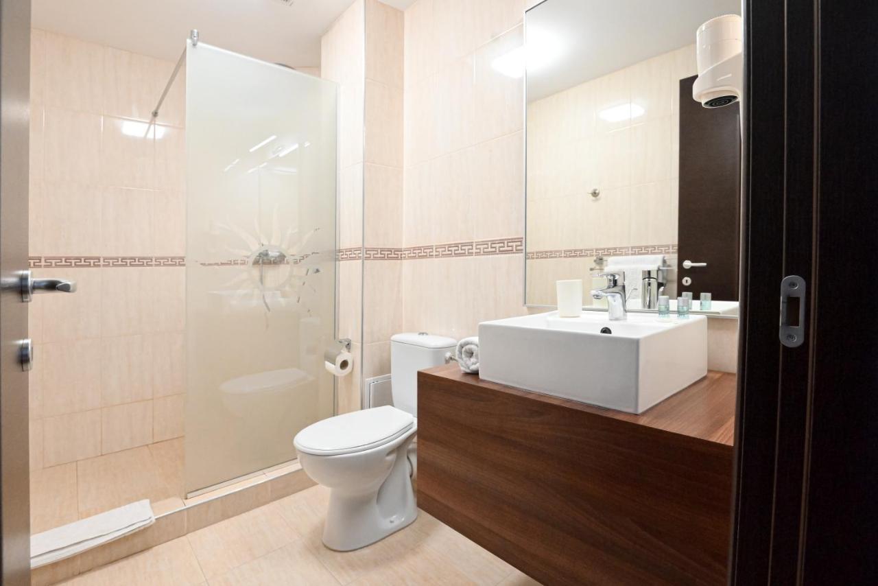 Helios Hotel ซูลีนา ภายนอก รูปภาพ