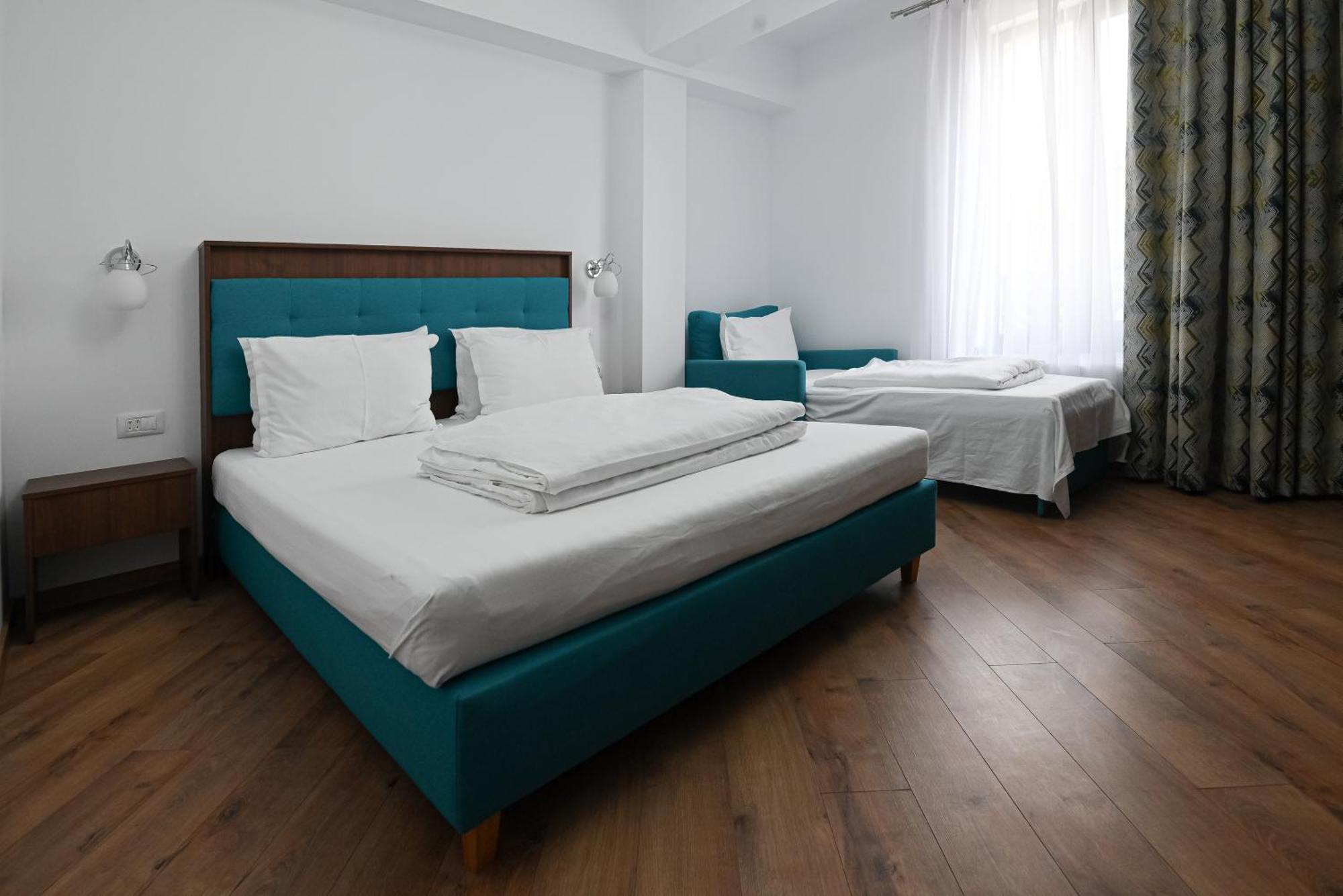Helios Hotel ซูลีนา ภายนอก รูปภาพ